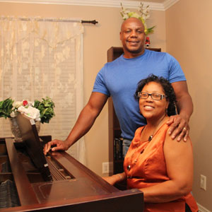 14-01-Hawkins-Tony-and-Glor