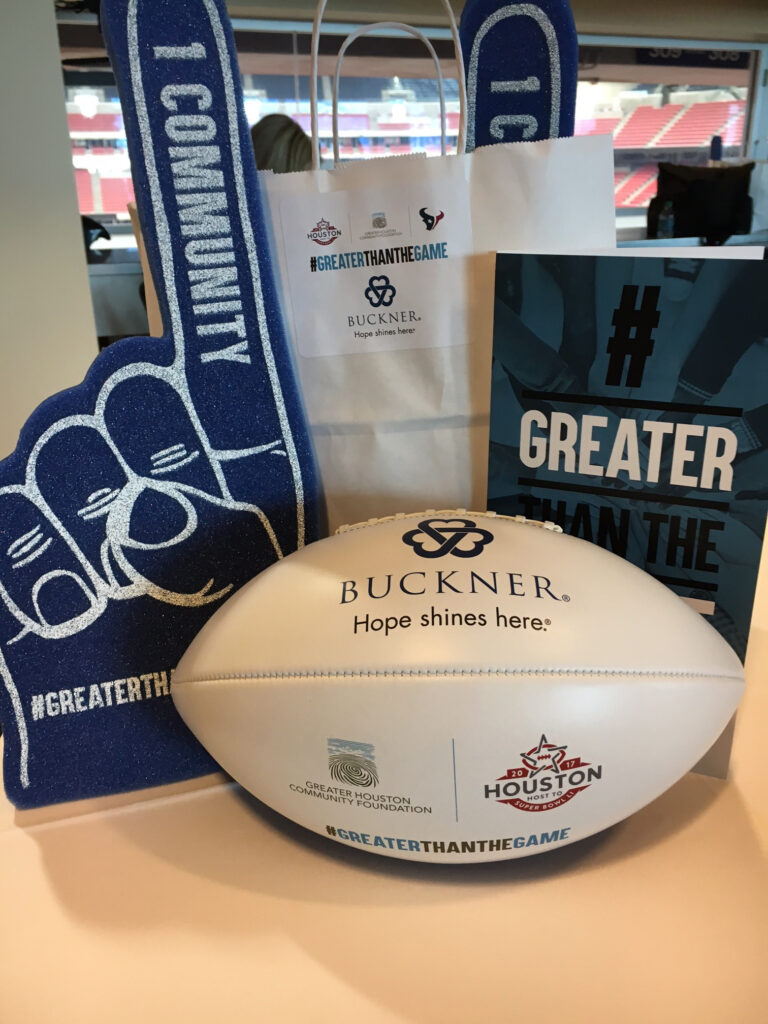 17-06-football-super-bowl-houston-greater-than-the-game