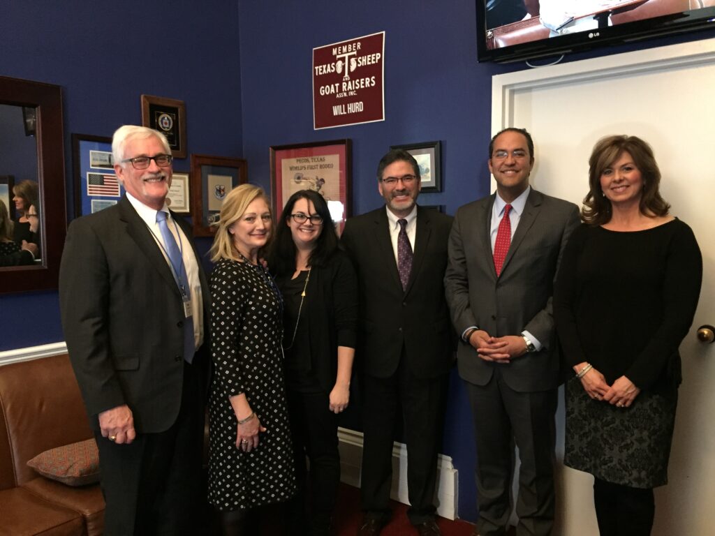 18-02-reyes-with-congressman-hurd-npb-2018