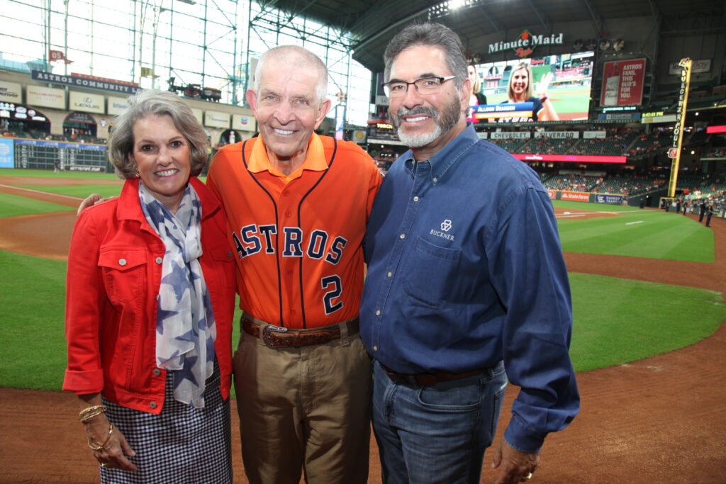 albert-reyes-and-mattress-mack-before-astros-game