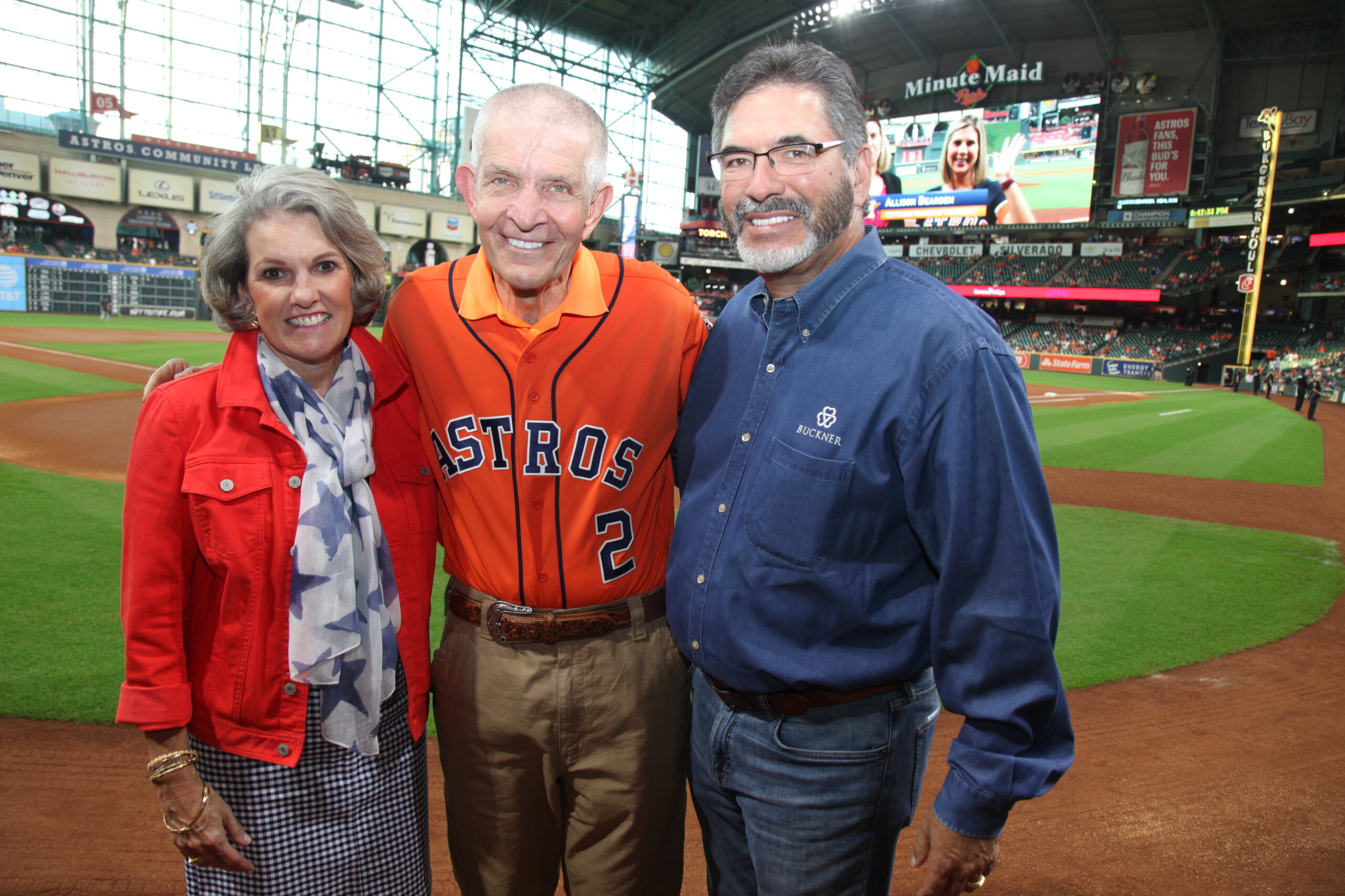 albert-reyes-and-mattress-mack-before-astros-game