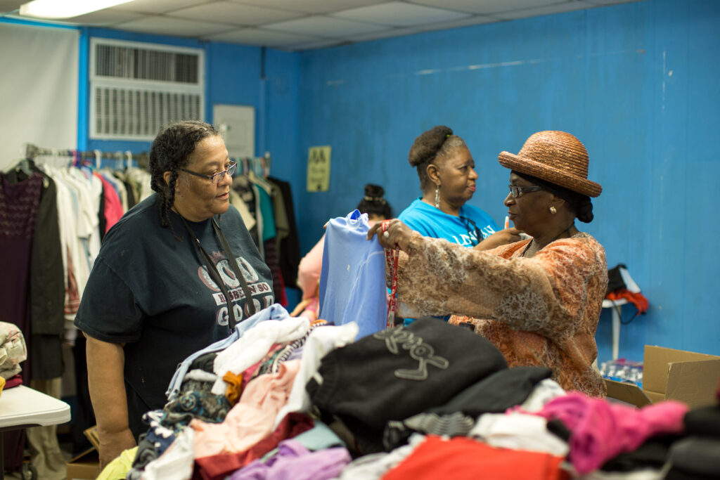 aldine-family-hope-center-flood-relief-12