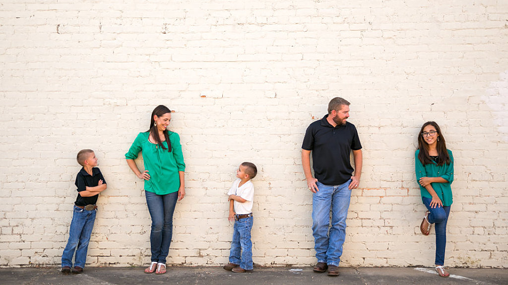 Siblings kept together in foster care thrive together.