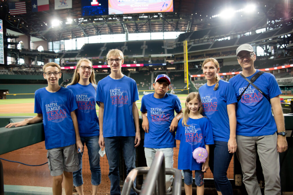 buckner-day-at-the-rangers-first-pitch