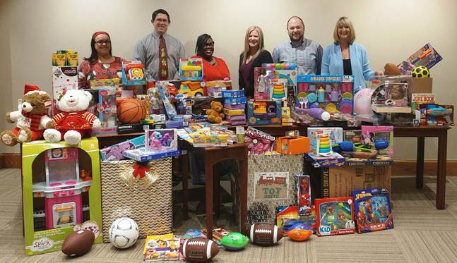 city-credit-union-christmas-donation-2017