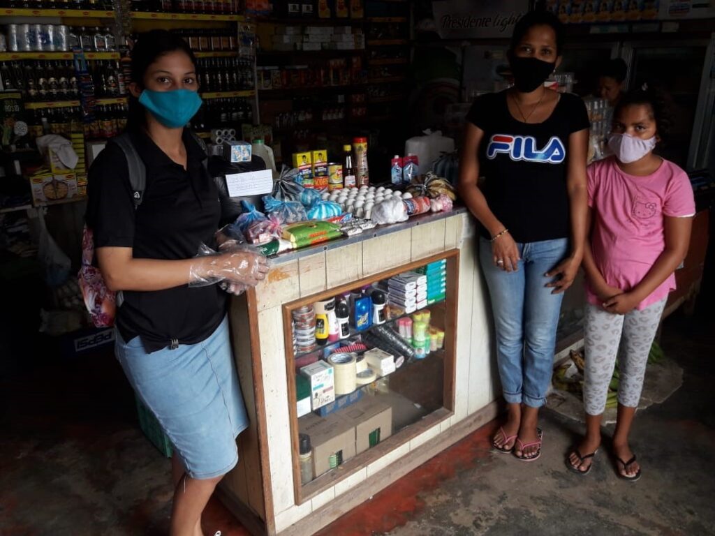 food-pack-delivery-at-villa-esfuerzo-fhc