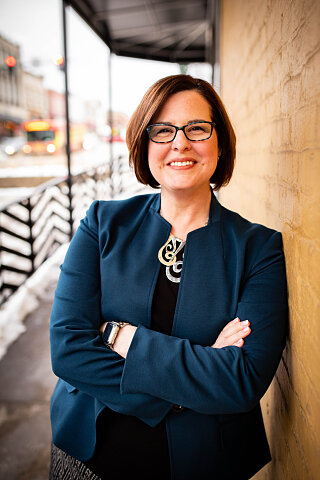 jennifer-mann_buckner-international-headshot