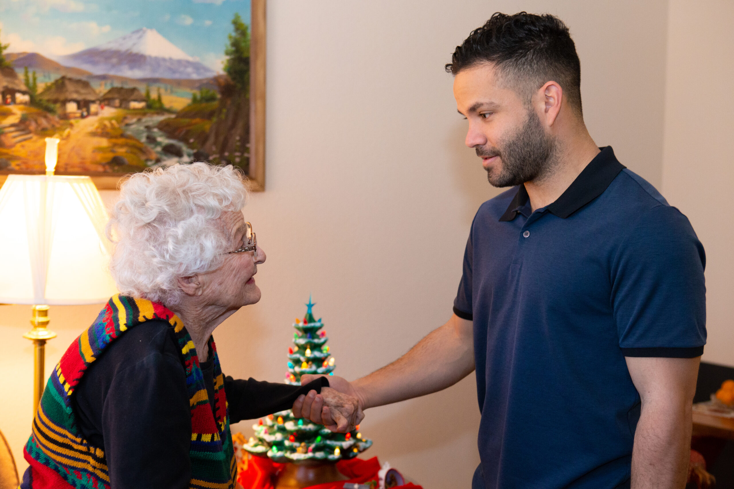 jose-altuve-surprises-buckner-parkway-place-resident-for-her-birthday
