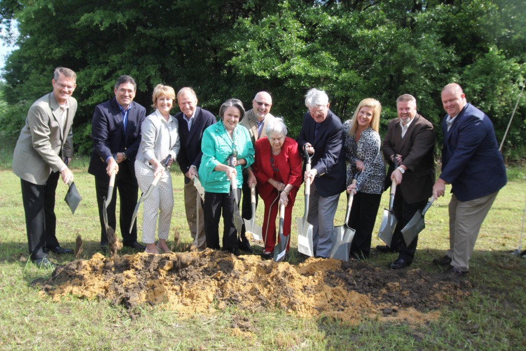 longview-groundreaking-1024x683