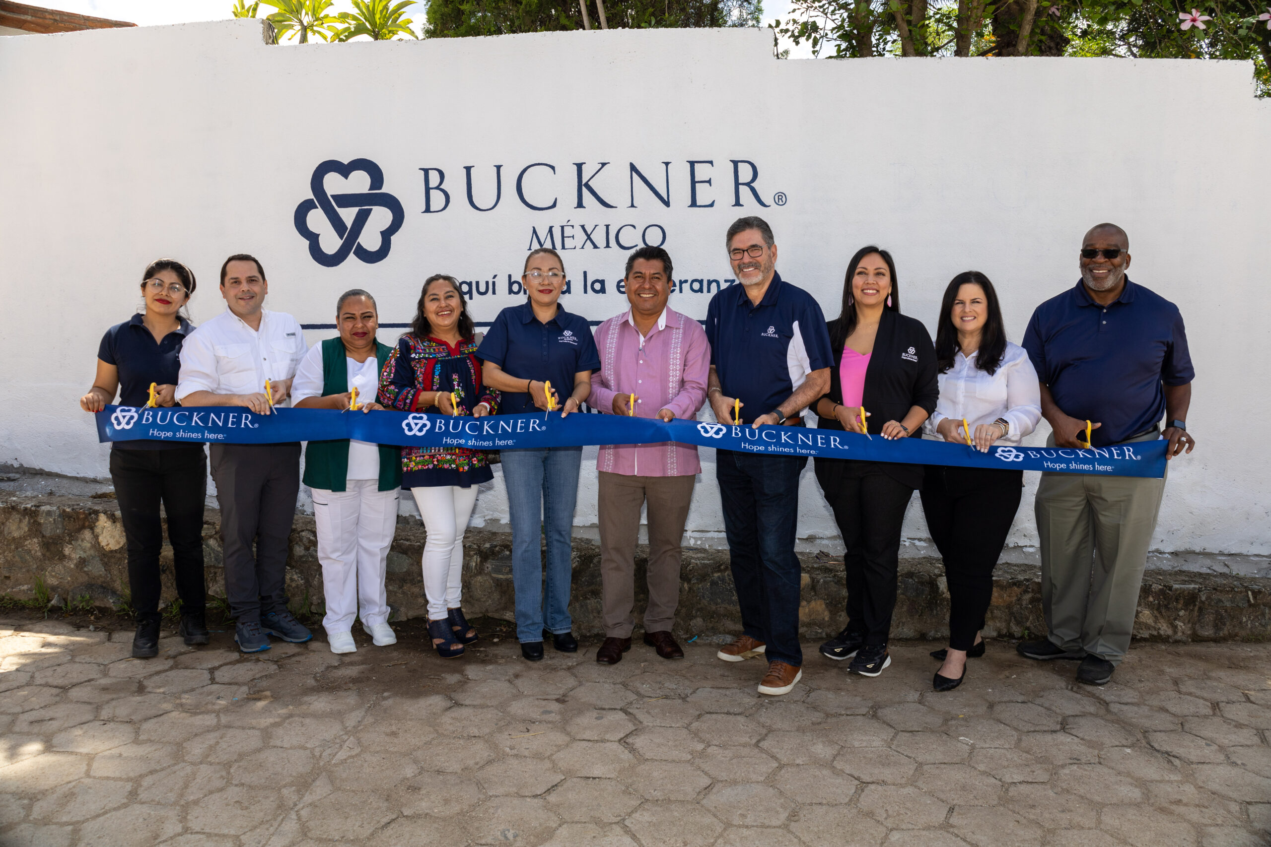 mexico-ribbon-cutting