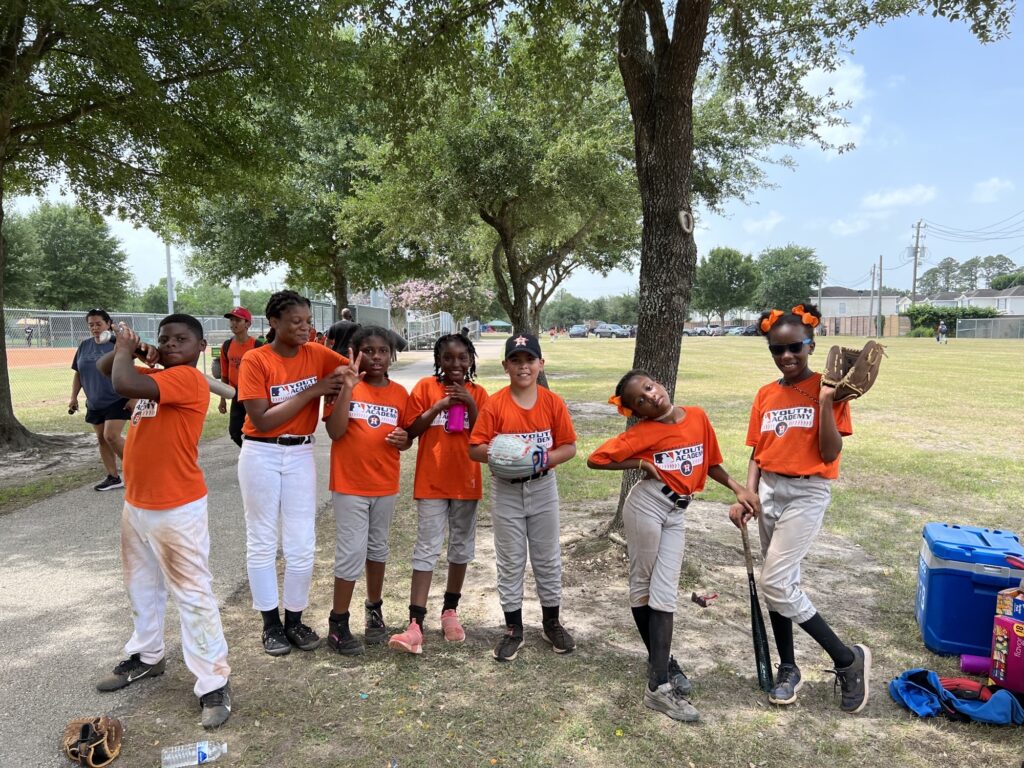 students-enjoy-baseball-camp-in-houston