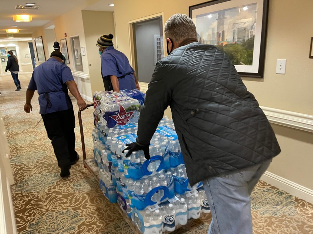 tallowood-donates-water-to-parkway-place