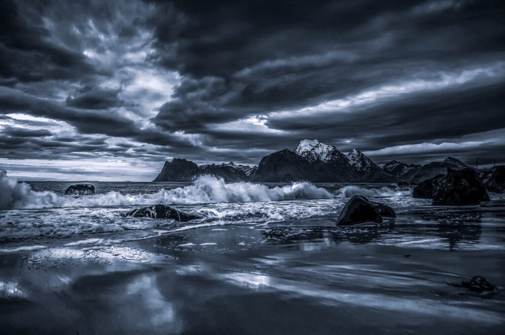 trust-god-in-the-storm