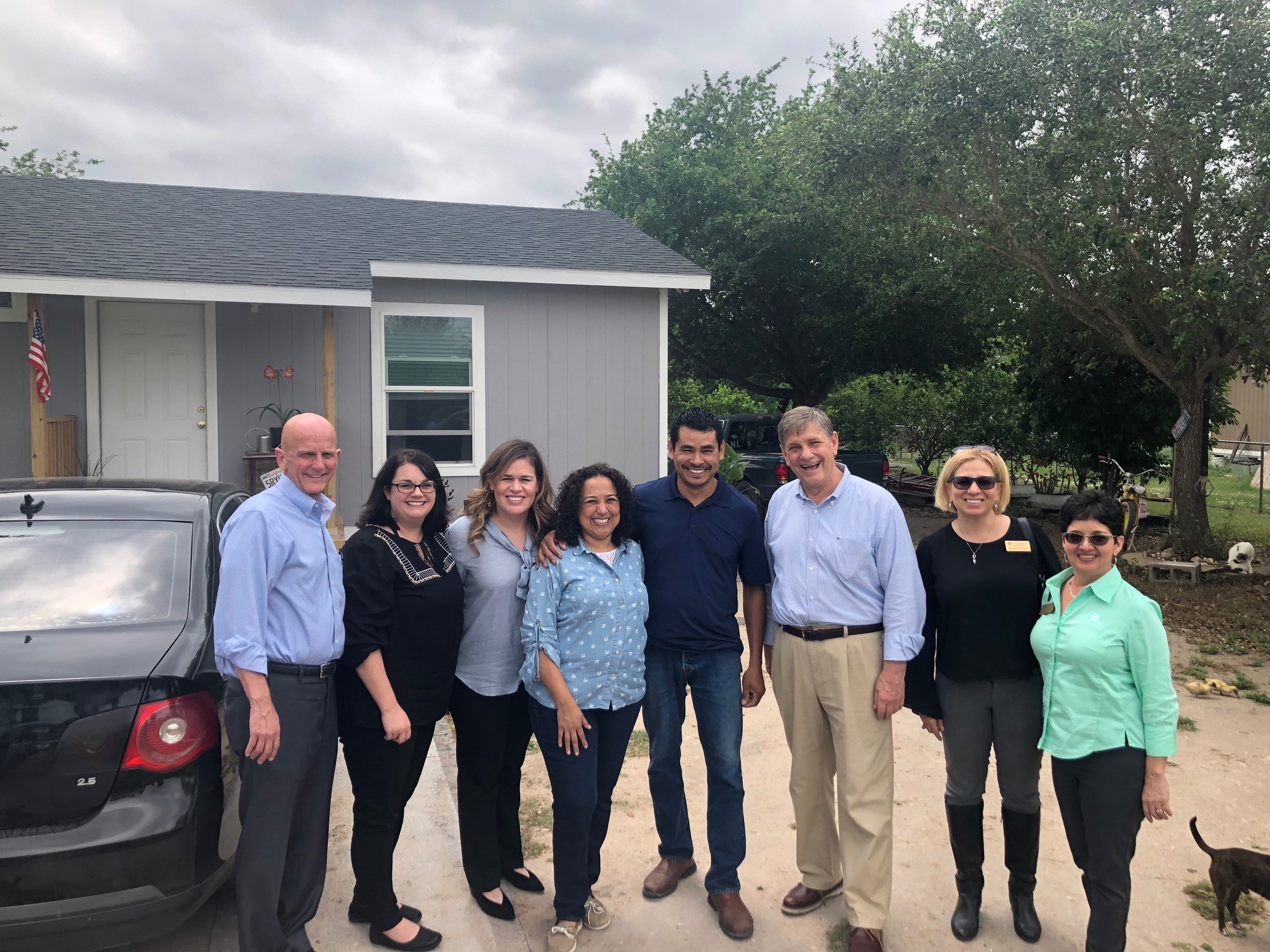 usda-buckner-in-front-of-the-jasso-family-home-in-the-rio-grande-valley