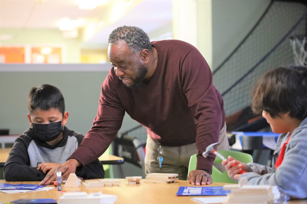 volunteers-teach-life-skills-to-children-at-the-buckner-family-hope-center